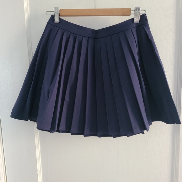 NWT FILA Navy Pleated Tennis Skirt - Picture 2 of 4